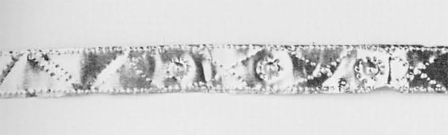 Section of diadem, nearly seven and a half inches long and about half an inch wide.