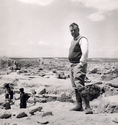 This well-known photograph of Rodney Young at Gordion shows him in his excavation “uniform” of jodhpurs and high leather boots, 1953. UPM image #101533.