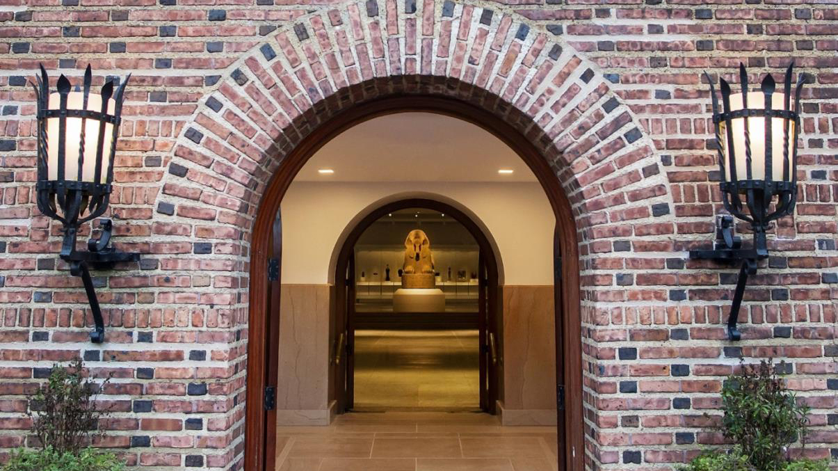 Photo of door to Penn Museum