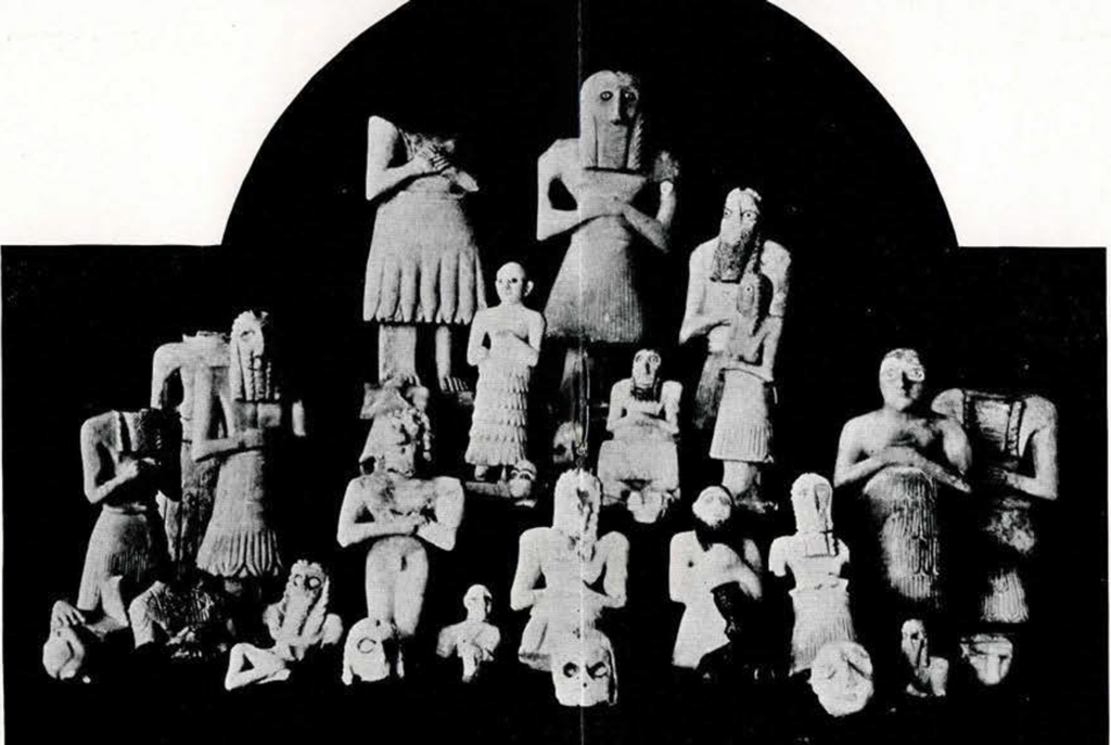 A series of small statuettes and fragments of statuettes of human figures